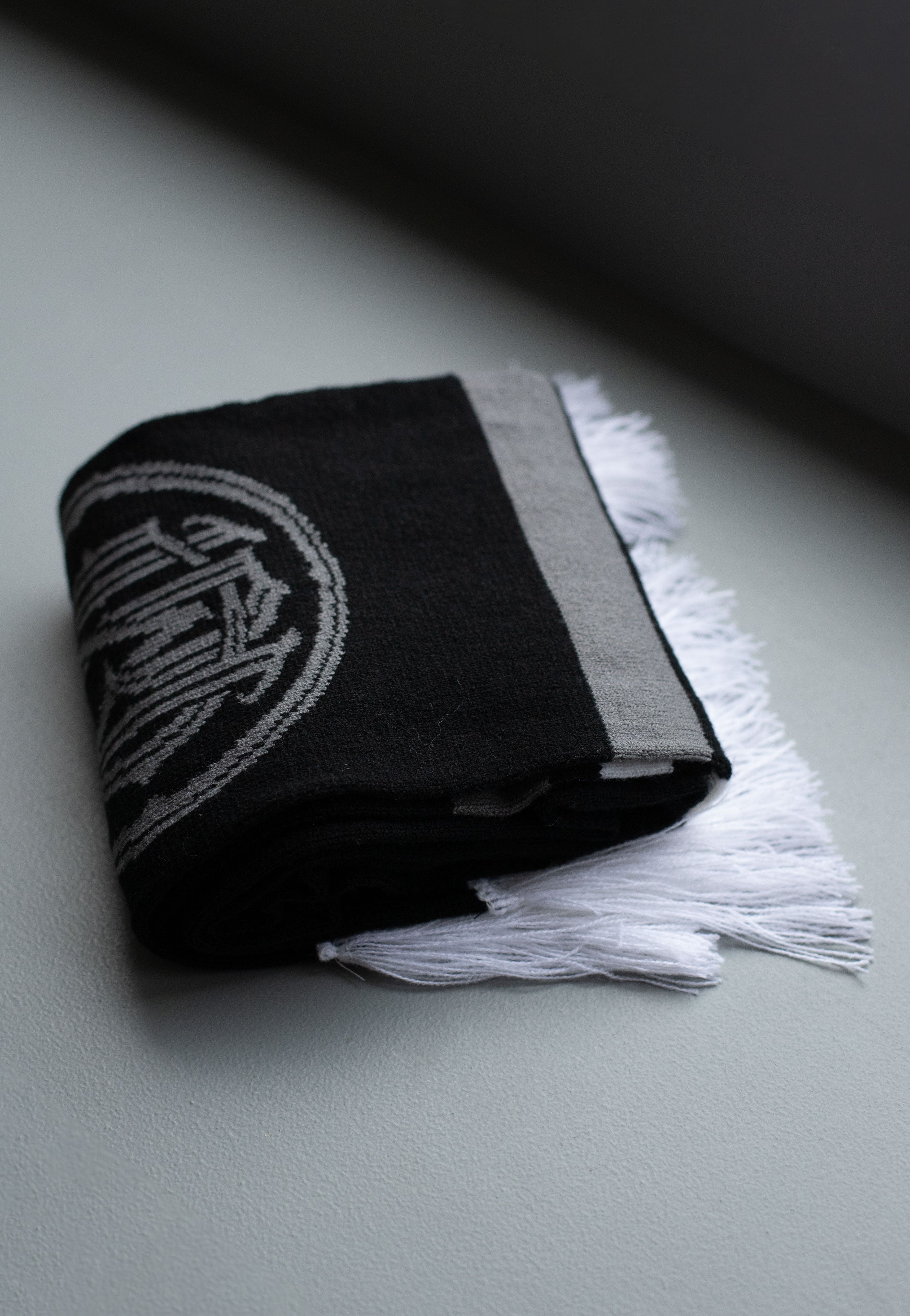 Parkway Drive Darker Still Sciarpa nera knit onesize