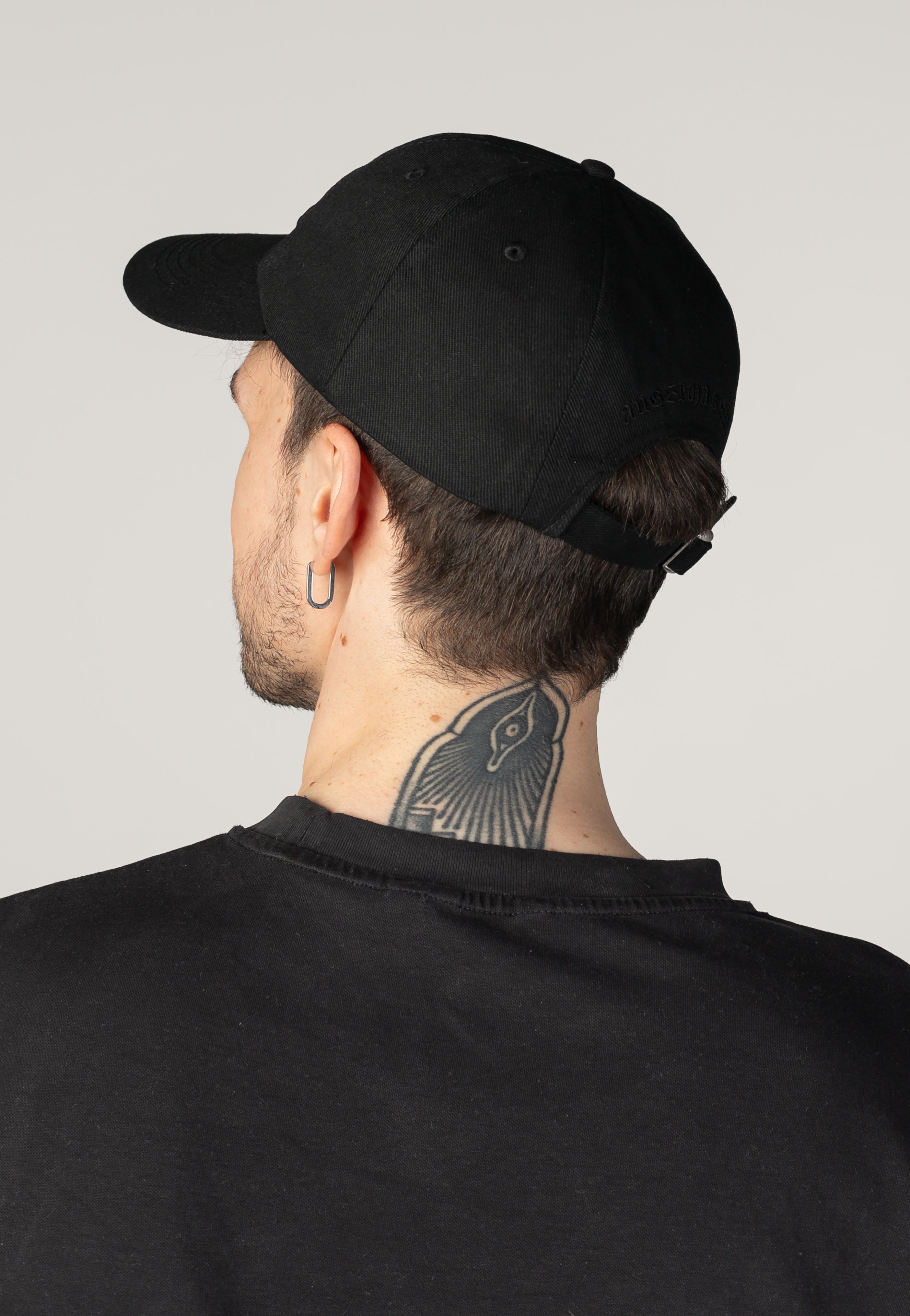 Angelmaker Logo Dad Cap cappello nero cotone strapback